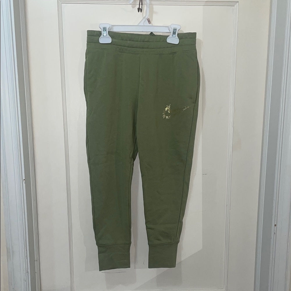 Nike Green Jogger Sweatpants with Tapered Leg